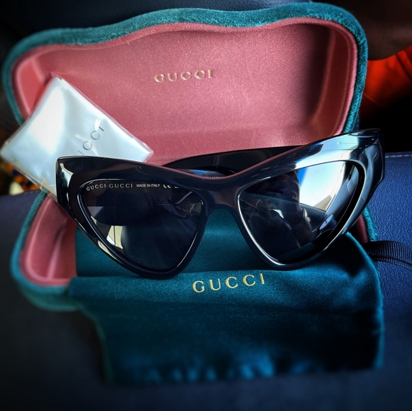 Gucci cat eye glasses - Picture 1 of 2